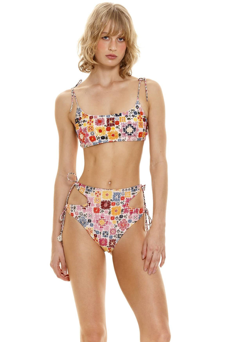 aguja-claus-bikini-bottom-12817-front-with-model - 3
