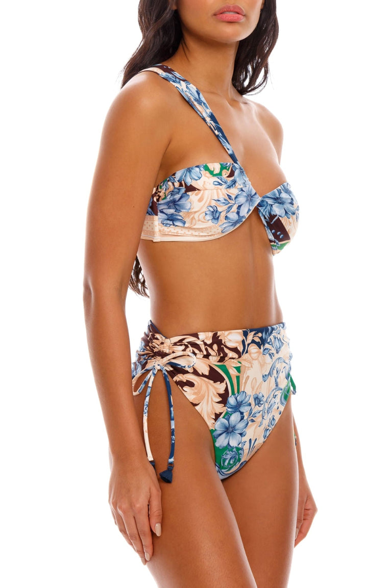 Cardumen-Mariette-Bikini-Top-9292-side-with-model - 4
