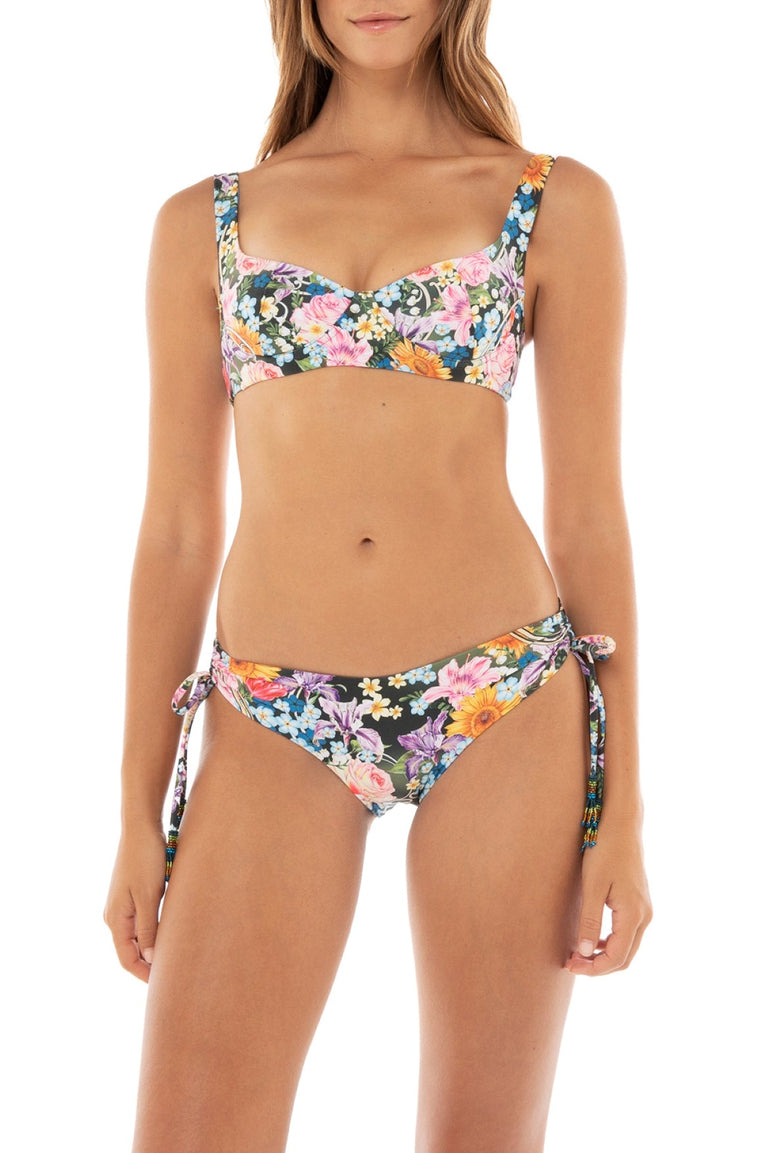 Eda-Reversible-Bikini-Bottom-13471-front-with-model - 6