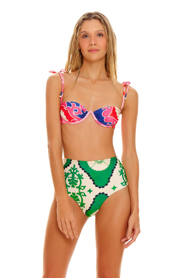 eames-alicia-bikini-bottom-11547-front-with-model-reversible-side - 5