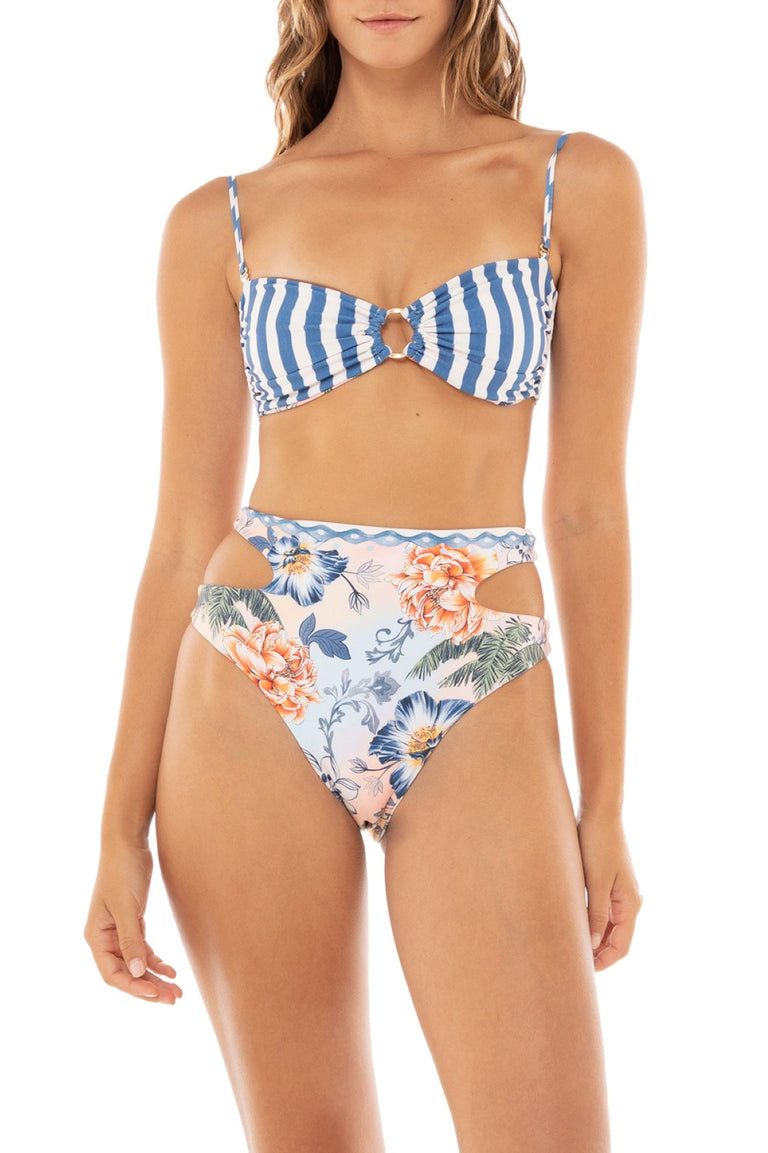 Kai-Bikini-Bottom-Carieli-137121-front-main-side-with-model - 5