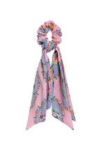 Thumbnail - special-karol-scrunchie-18671-1 - 1